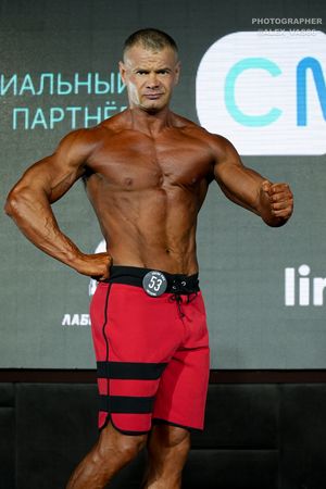 MEN'S PHYSIQUE МАСТЕРА +40